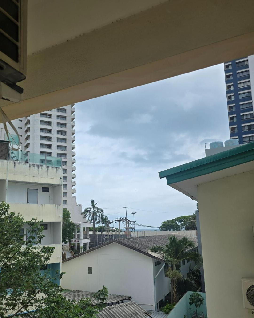 Jardin Hotel Pattaya Bagian luar foto